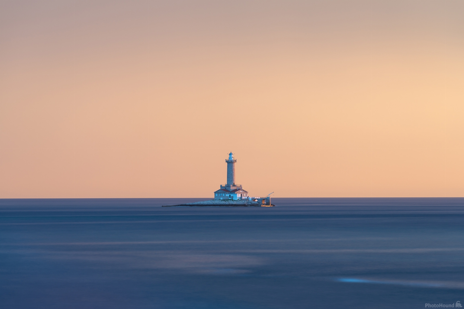 Image of Porer Lighthouse by Luka Esenko