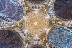 photo spots in Toscana - The Siena Cathedral Interior