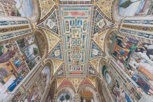 photos of Tuscany - The Siena Cathedral Interior