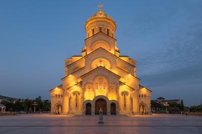 T Bilisi photography spots - Holy Trinity Cathedral of Tbilisi