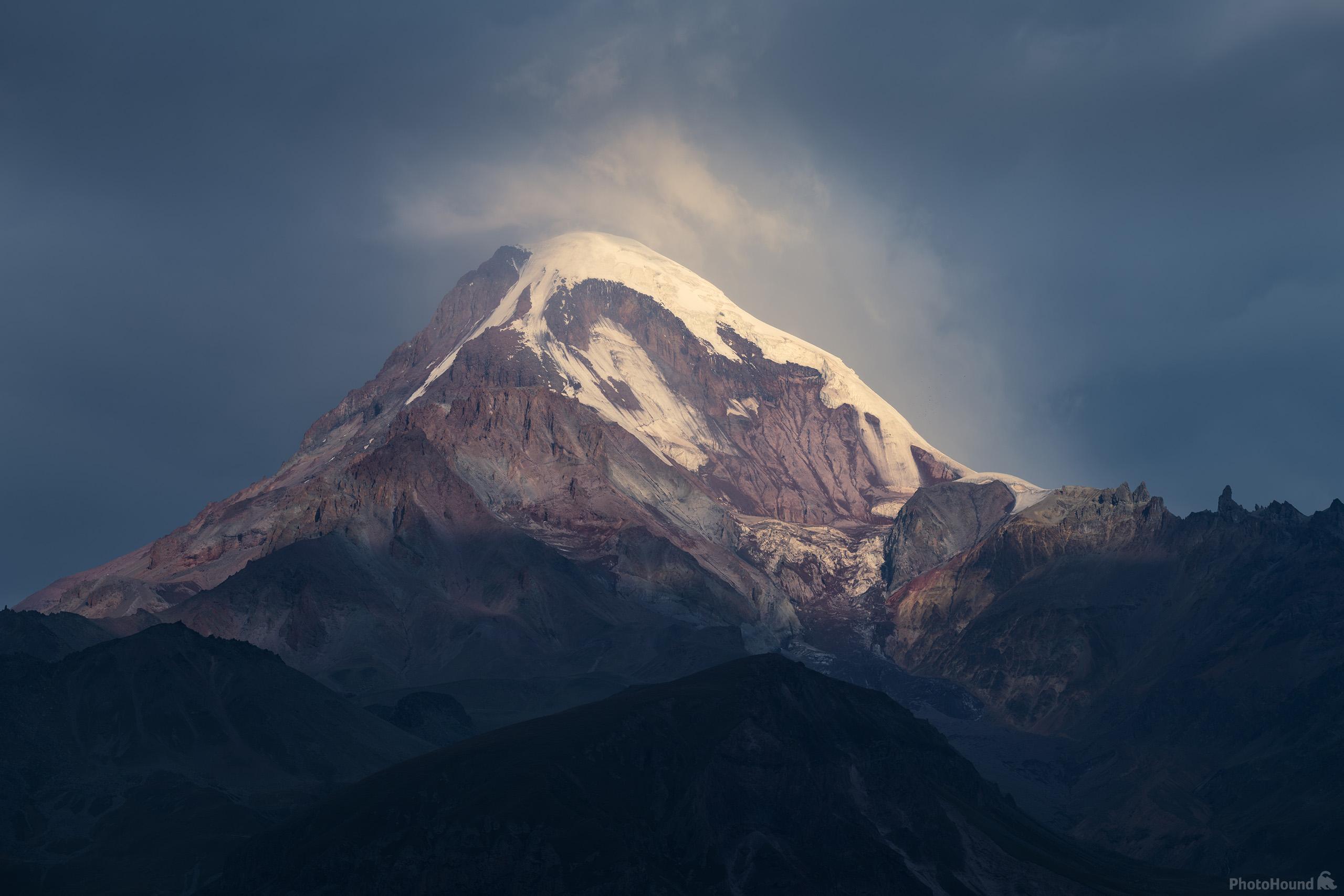 Image of Mount Kazbek by Luka Esenko