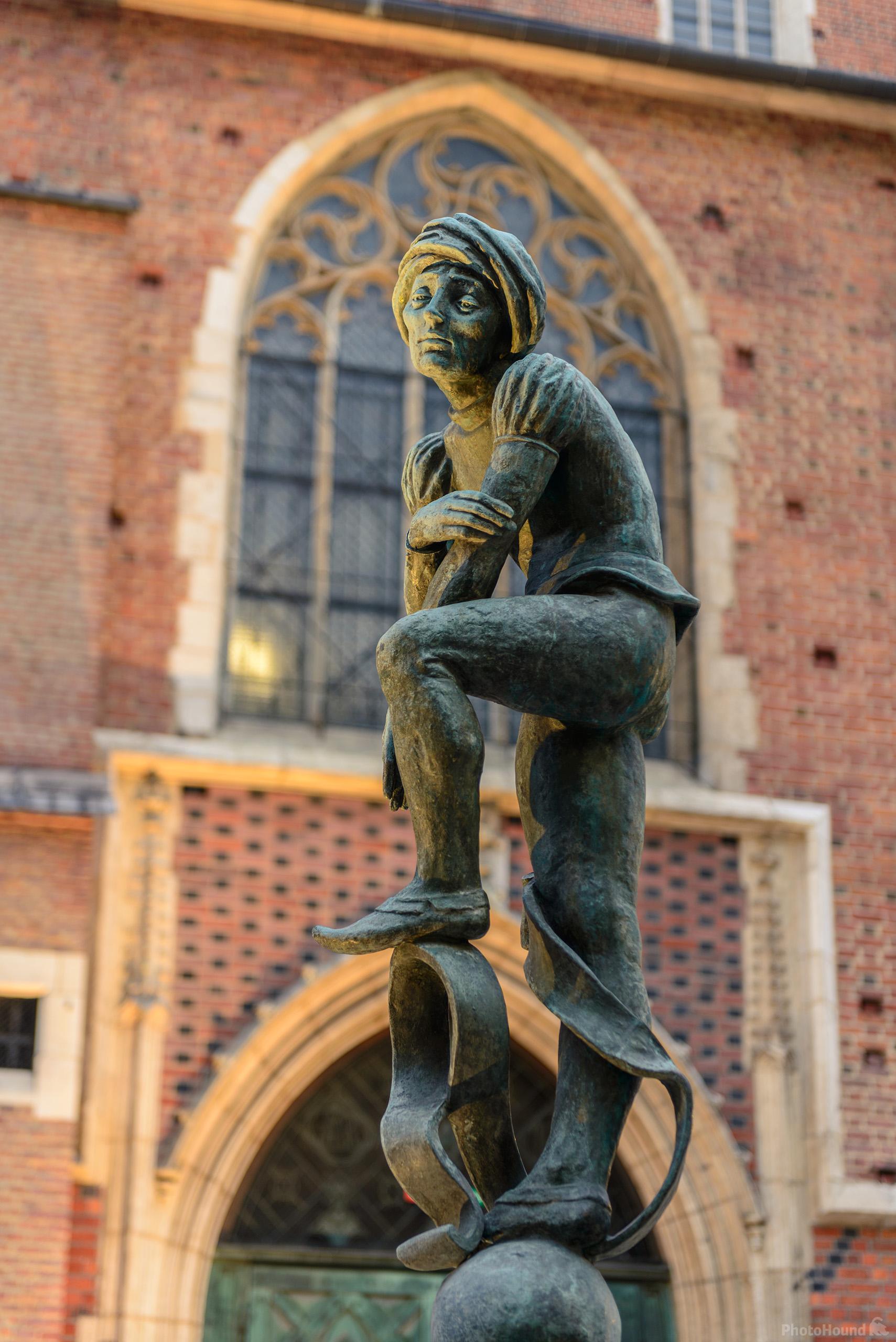 Image of Plac Mariacki by Luka Esenko