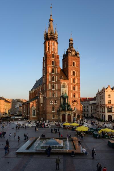 photos of Krakow - St. Mary's Basilica from Cafe Szał