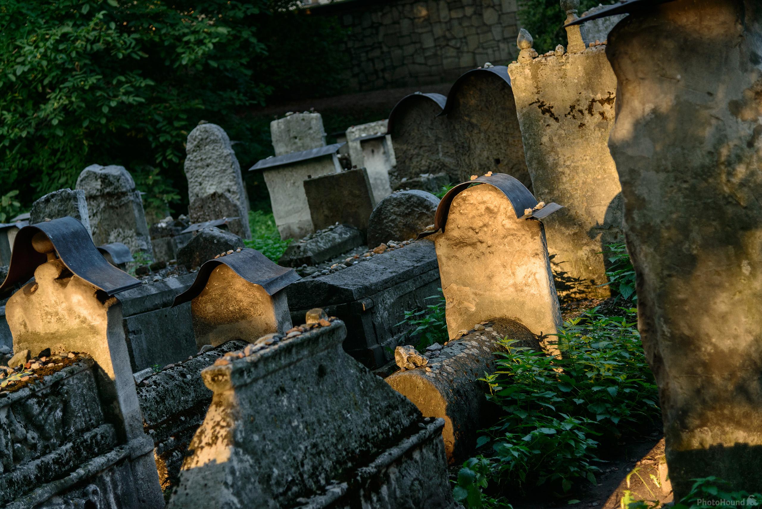 Image of Remuh Synagogue and Cemetery by Luka Esenko