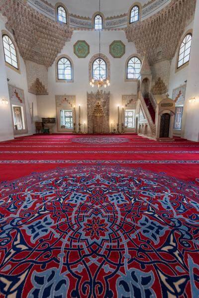 Image of Gazi Husrev-beg Mosque Interior (Begova đamija) - Gazi Husrev-beg Mosque Interior (Begova đamija)