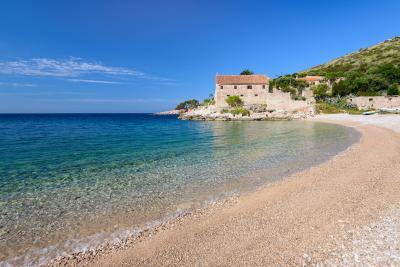 Croatia instagram spots - Dubovica Beach