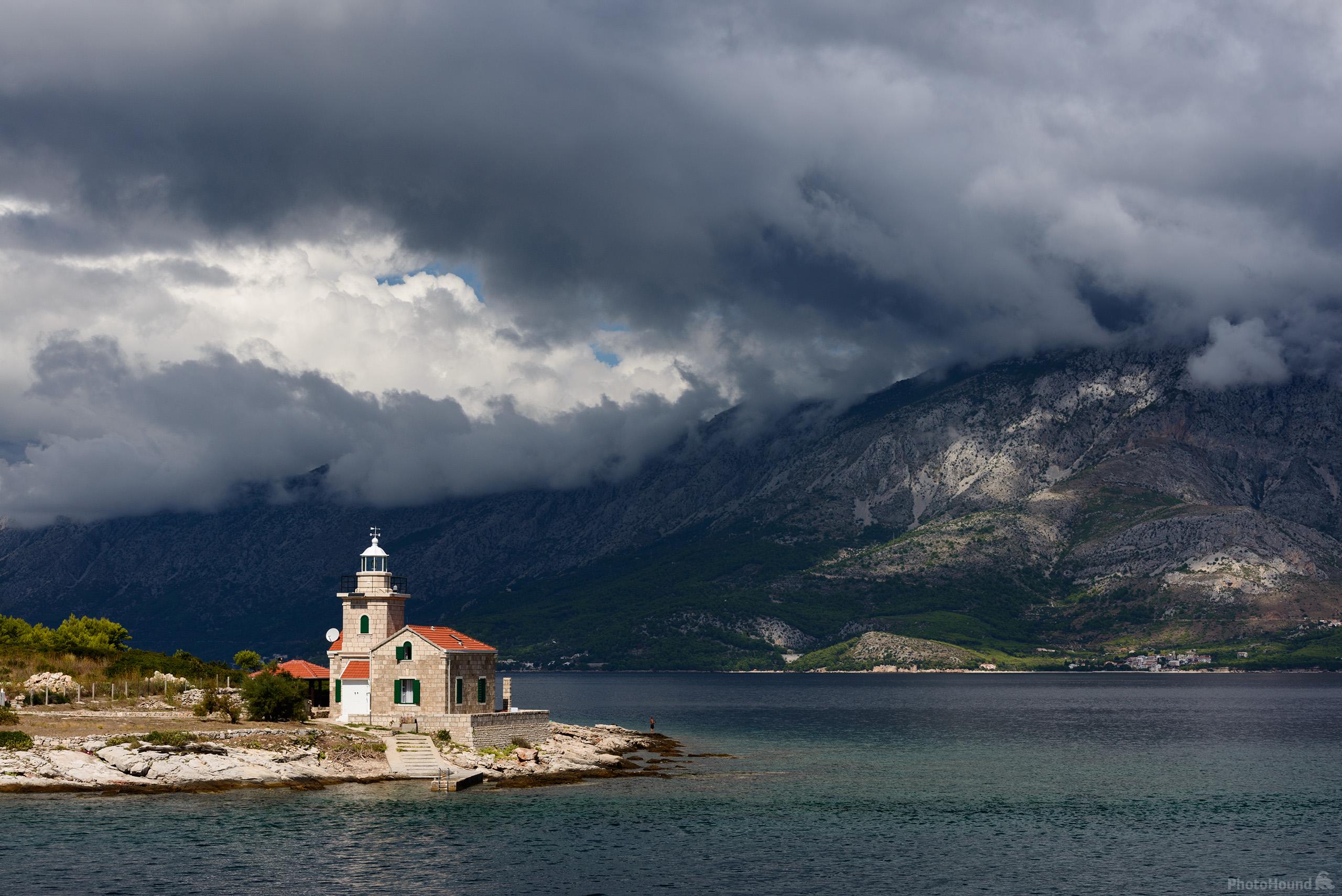 Image of Sućuraj Lighthouse & Harbour by Luka Esenko
