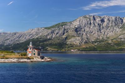 pictures of Croatia - Sućuraj Lighthouse & Harbour