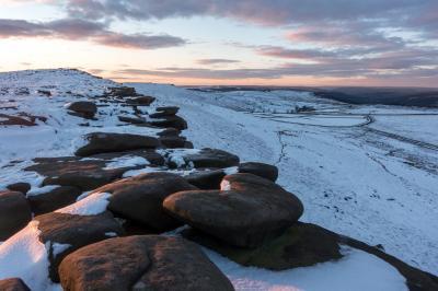 images of The Peak District - Cowper Stone