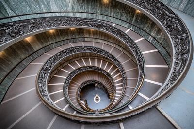 photography spots in Rome - Bramante Staircase