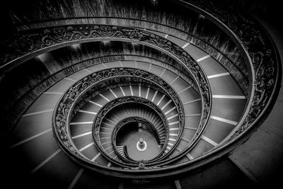 photos of Rome - Bramante Staircase