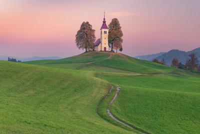 Slovenia photos - St Thomas Church Gorenji Vrsnik