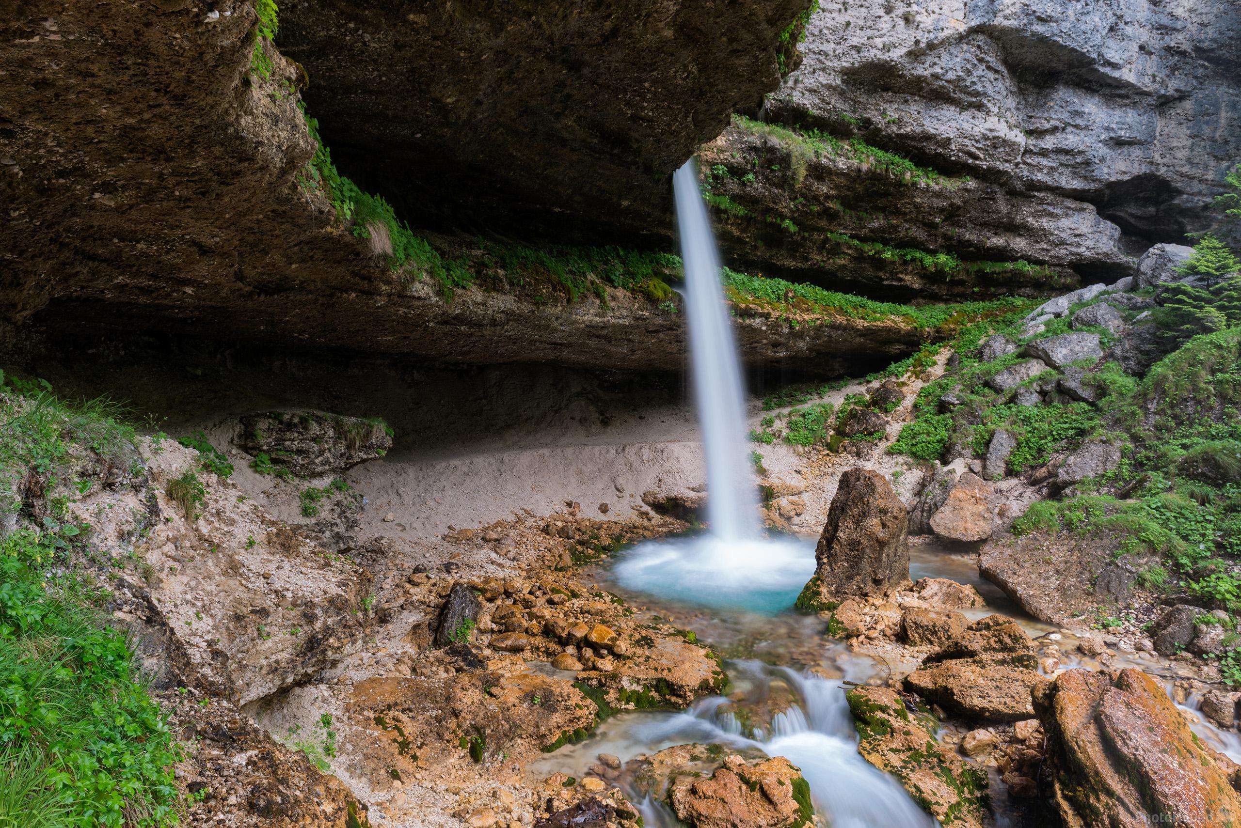 Image of Upper Peričnik Waterfall by Luka Esenko