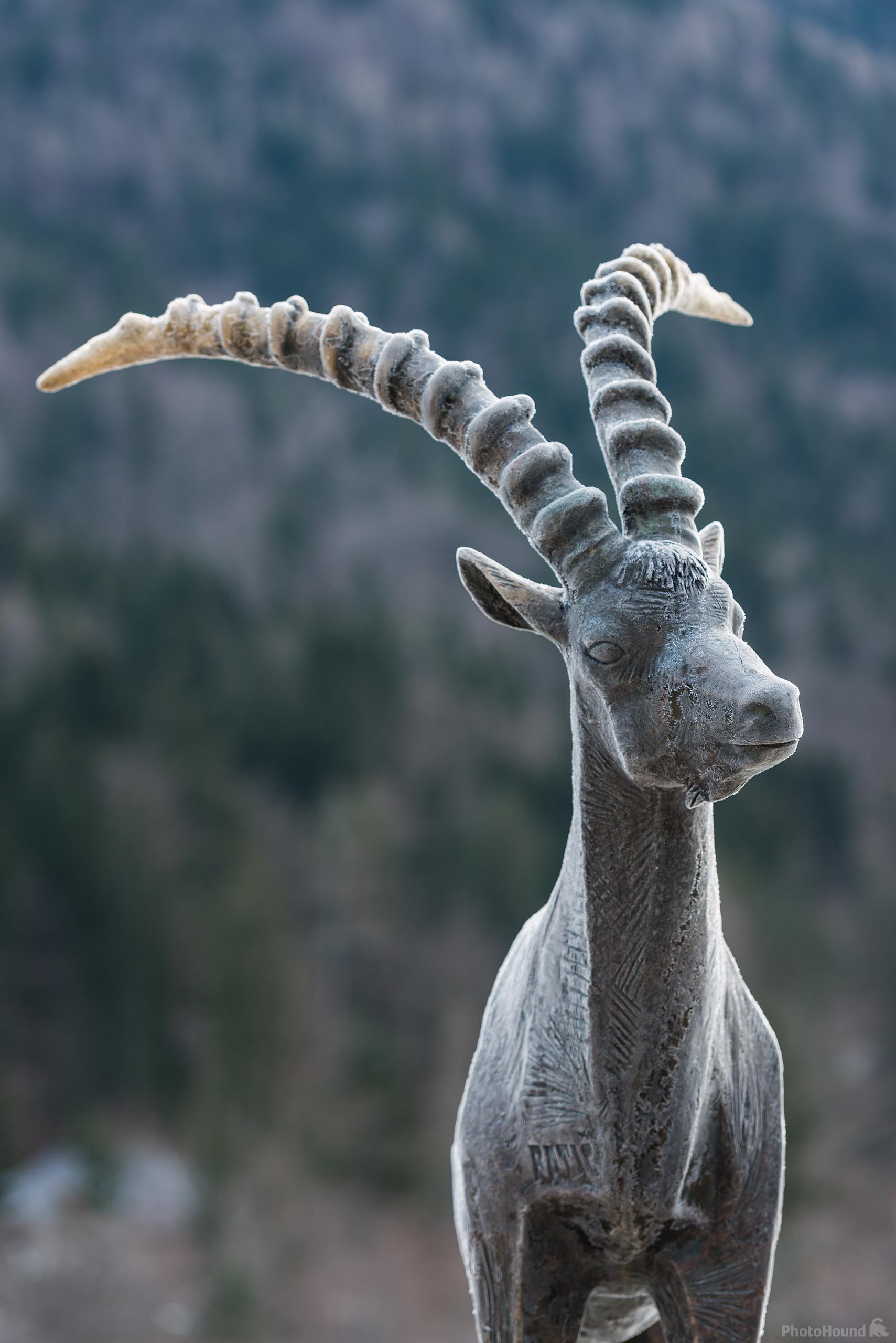 Image of Lake Jasna - Ibex Statue by Luka Esenko
