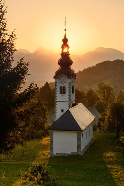 images of Lakes Bled & Bohinj - St Stephen Church at Kupljenik
