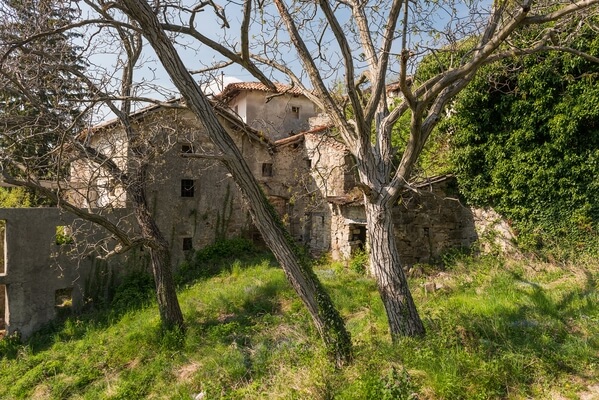 Slapnik Ruined Village