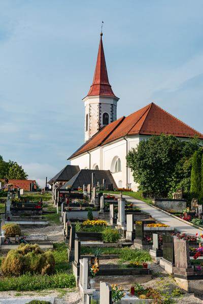Slovenia pictures - St Joseph Church at Stari Trg