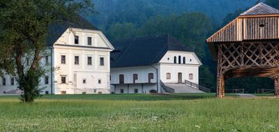 Slovenia photos - Visoko Mansion