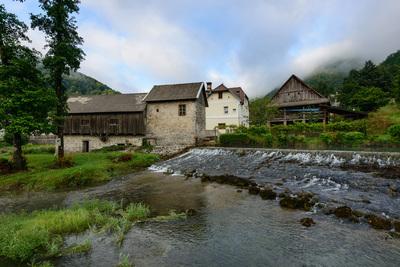 photos of Slovenia - Dol Village at Kolpa River