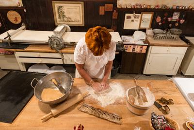 Slovenia pictures - Lectar Gingerbread Workshop