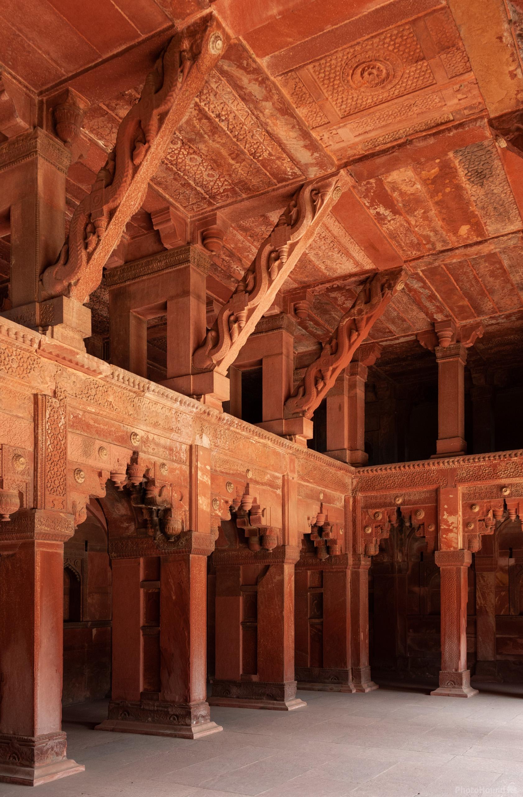 Image of Agra Fort by Luka Esenko