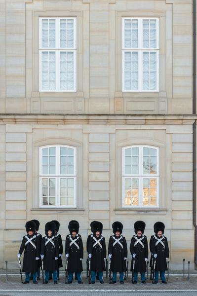 images of Copenhagen - Amalienborg - Change of Guards