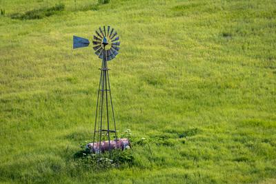 images of Palouse - File Road Windmill