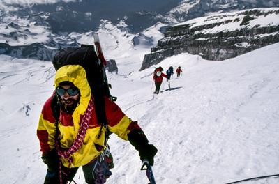 Rope teams ascending the Ingraham Glacier