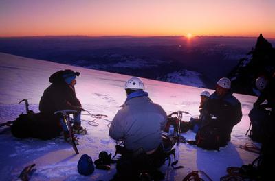 Sunrise rest stop on Mount Rainer climb