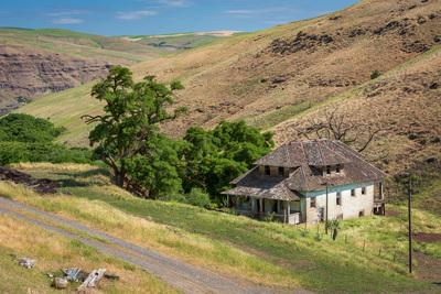 Palouse photography locations - Casey Creek Old House