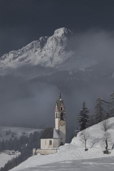 The Dolomites photo locations - La Valle - Chiesa Santa Barbara