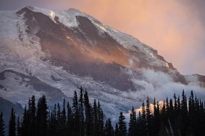Image of Sunrise and Sourdough Ridge, Mount Rainier National Park - Sunrise and Sourdough Ridge, Mount Rainier National Park