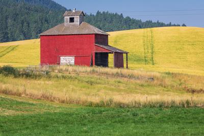 photos of Palouse - Highway 27 Square Barn