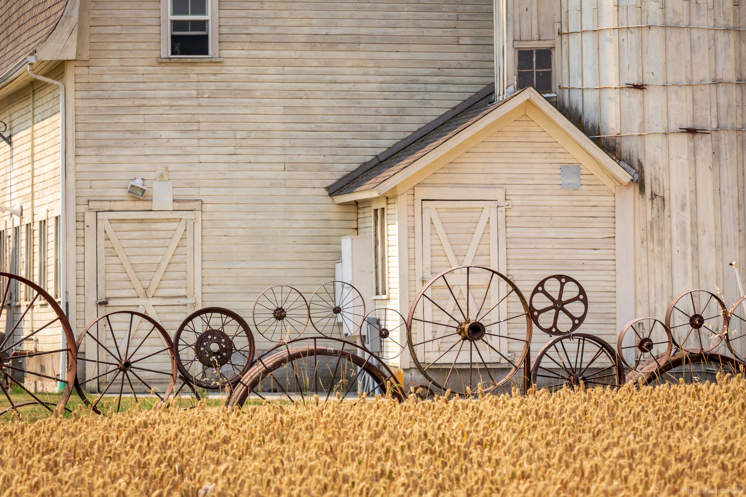 Image of Dahmen Barn and Wagon Wheel Fence by Joe Becker