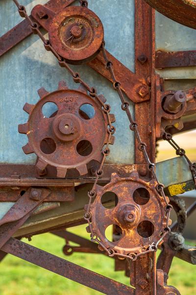 images of Palouse - Dahmen Barn and Wagon Wheel Fence