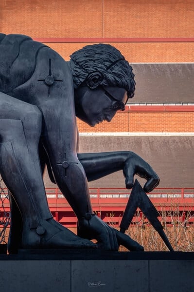 'Newton' bronze sculpture by Eduardo Paolozzi in the piazza