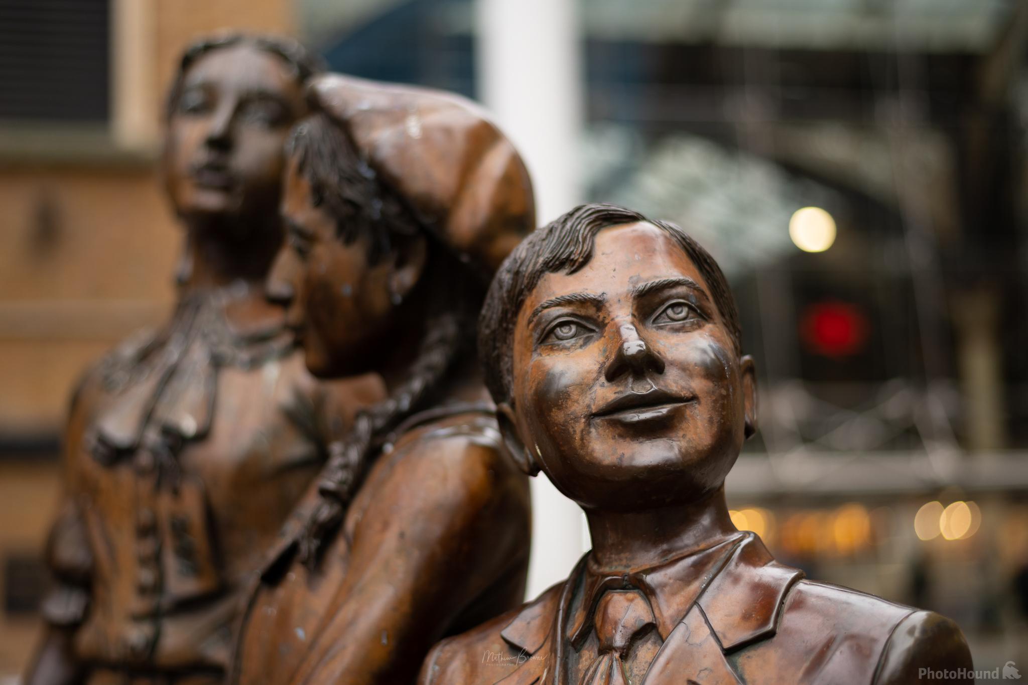 Image of Kindertransport Statue by Mathew Browne