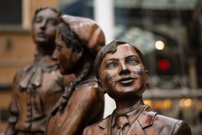 photos of London - Kindertransport Statue
