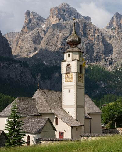 pictures of The Dolomites - Chiesa di San Vigilio a Colfosco