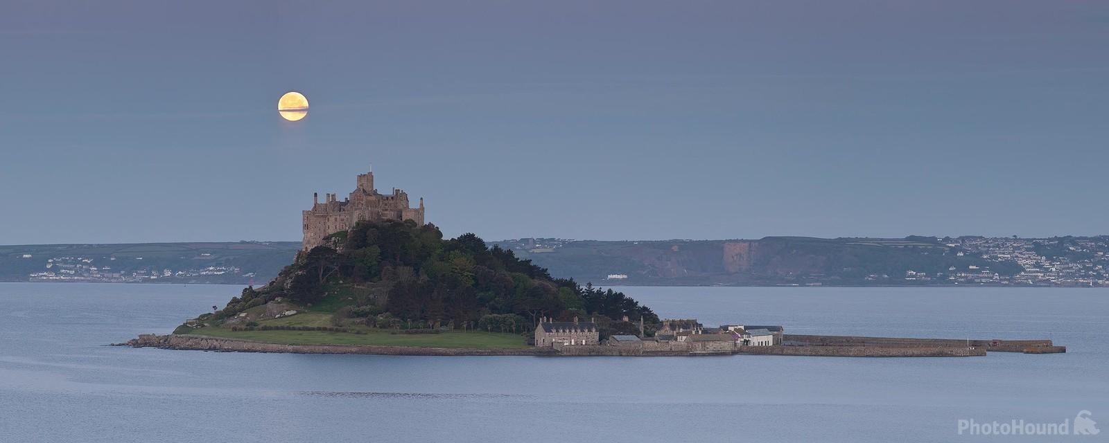 Image of St Michael\'s Mount by Esen Tunar