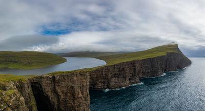 photography locations in Faroe Islands - Sørvágsvatn Lake