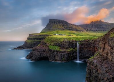 Faroe Islands pictures - Múlafossur Waterfall