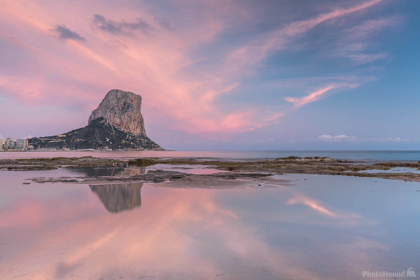 Image of Sunset at Calpe beach by Sergio Ramón