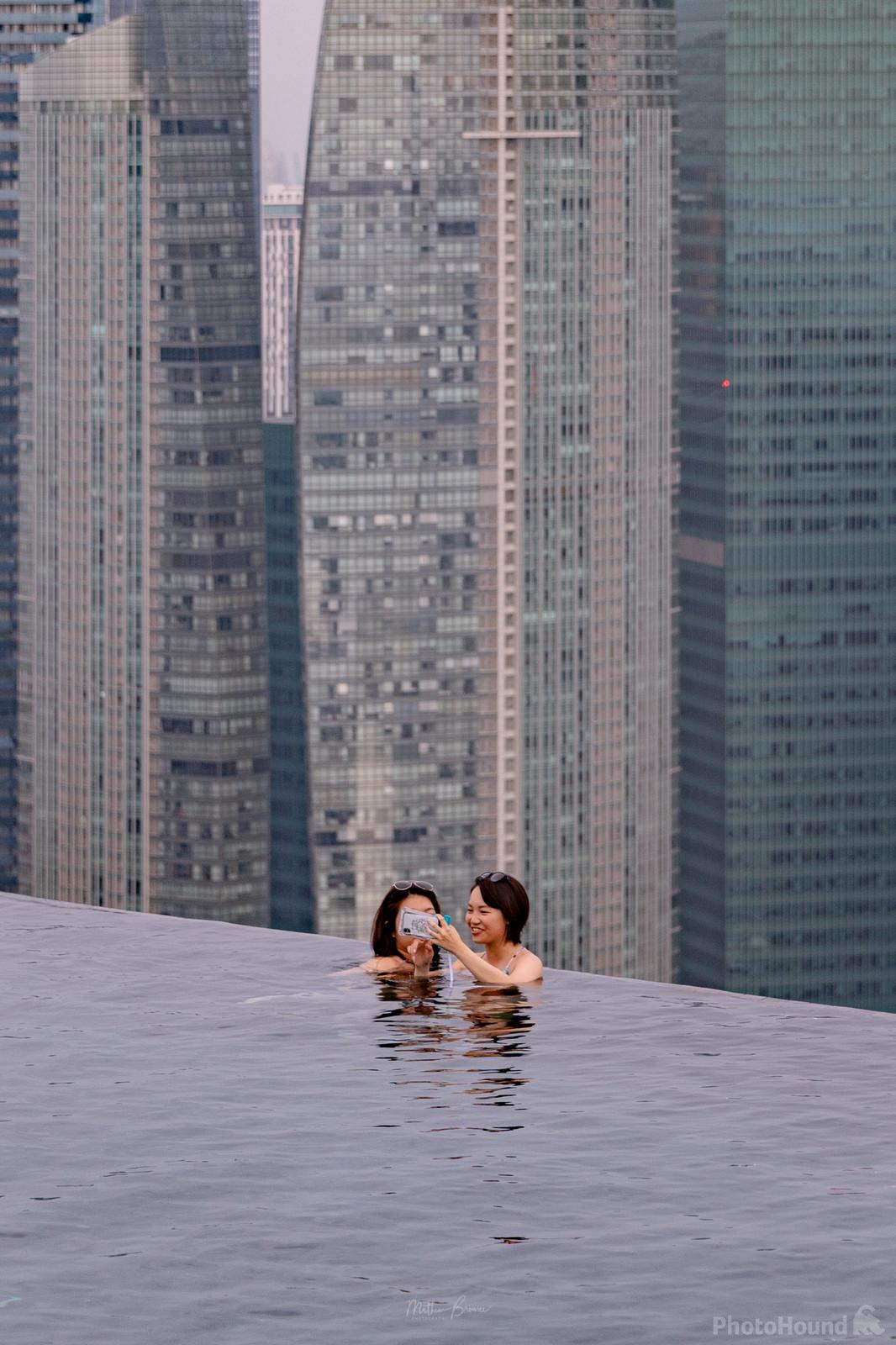 Image of Marina Bay Sands - Hotel & Rooftop Infinity Pool by Mathew Browne