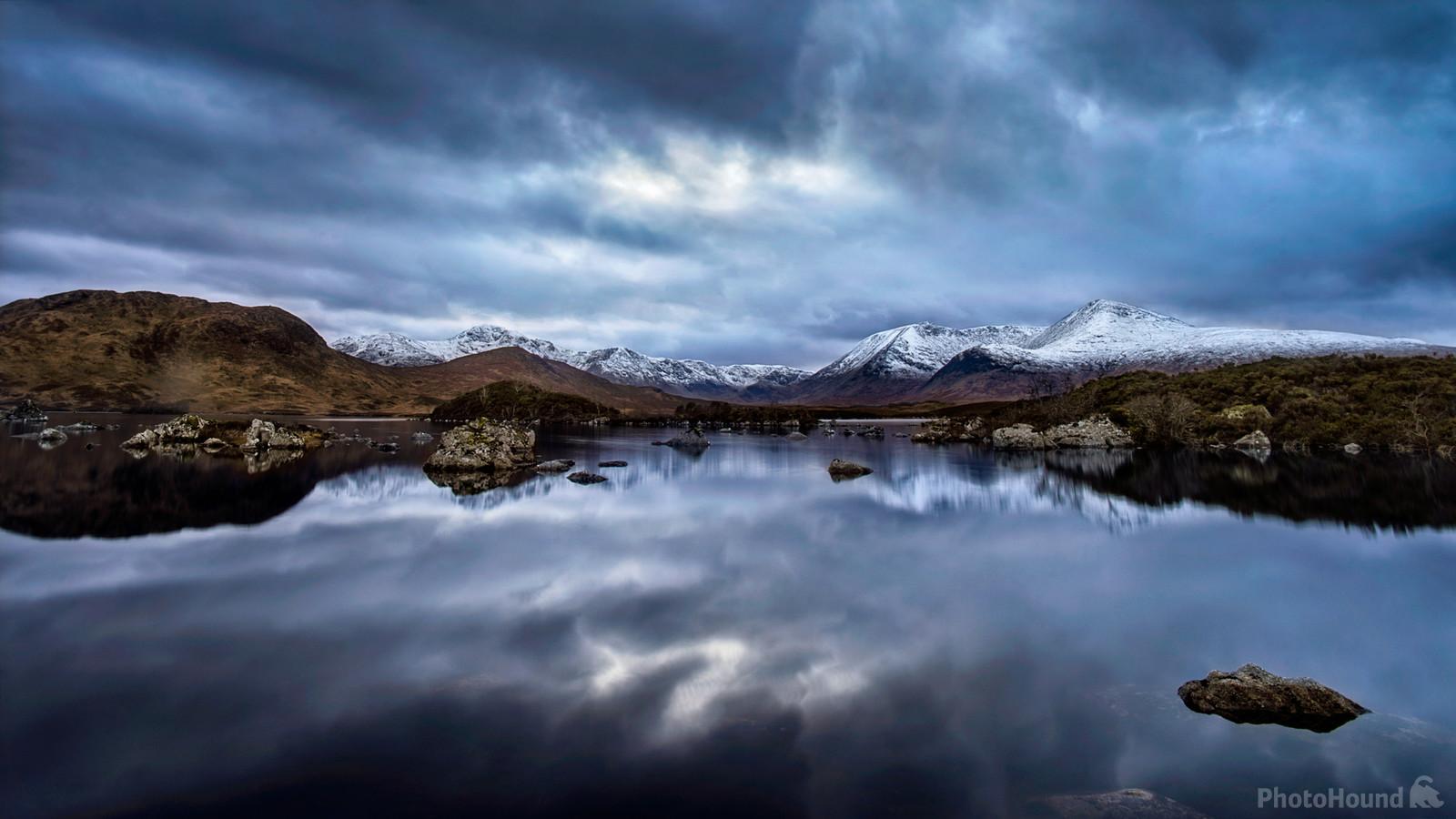 Image of Lochan na h-Achlaise by Peter Zalabai