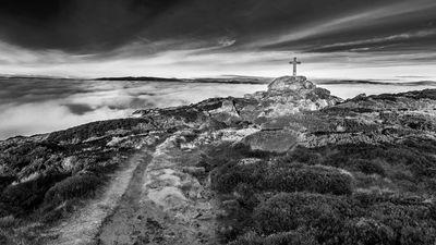 photos of The Yorkshire Dales - Rylstone Cross & Cracoe Fell