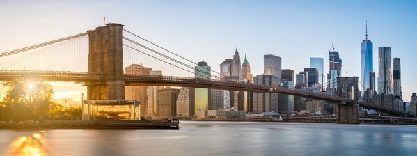 Panoramic shot of the Brooklyn Bridge and Lower Manhattan