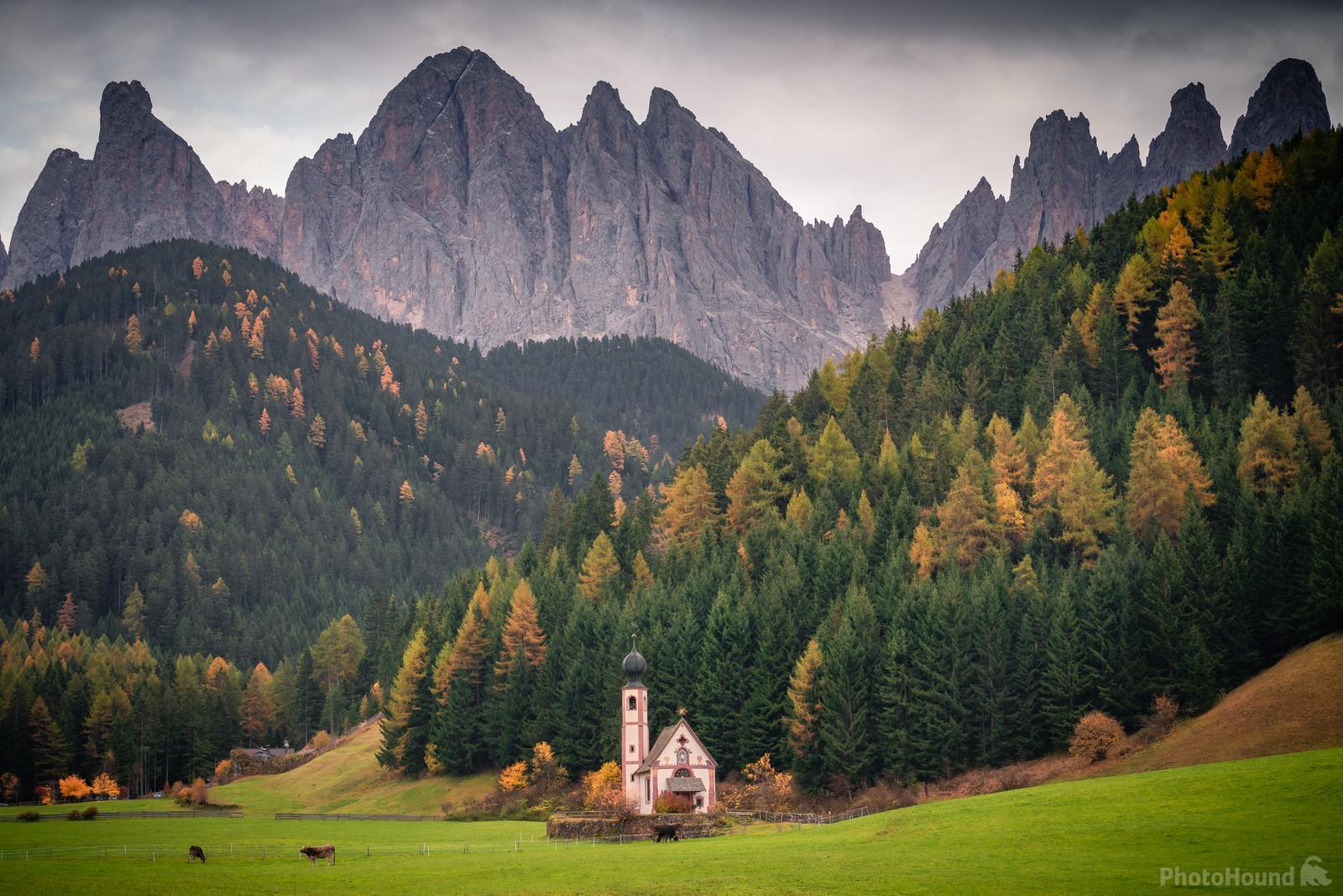 Image of Val di Funes - San Giovanni (St Johann) Church by Robert Leach