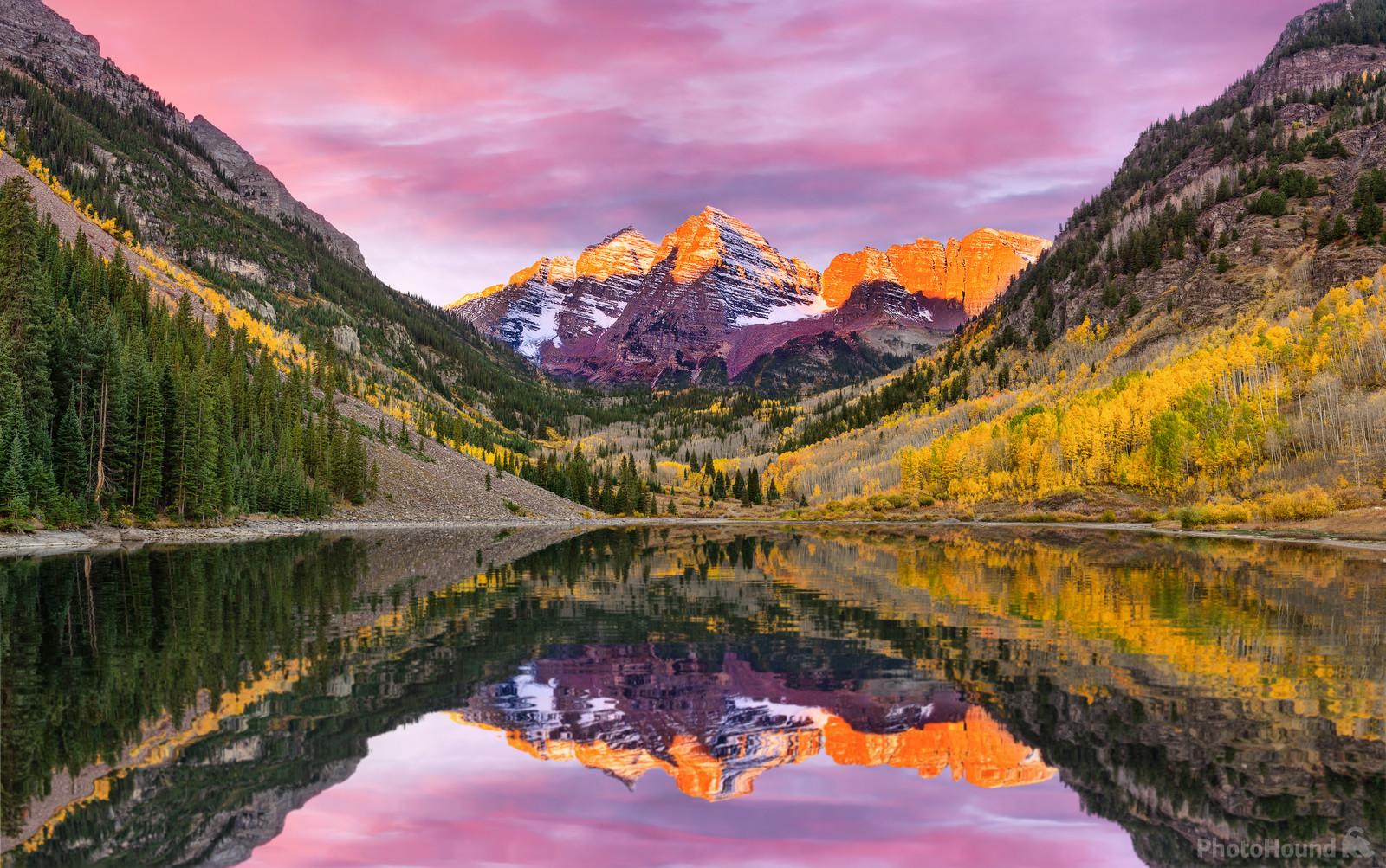 Image of Maroon Bells - Colorado by Dan Anderson