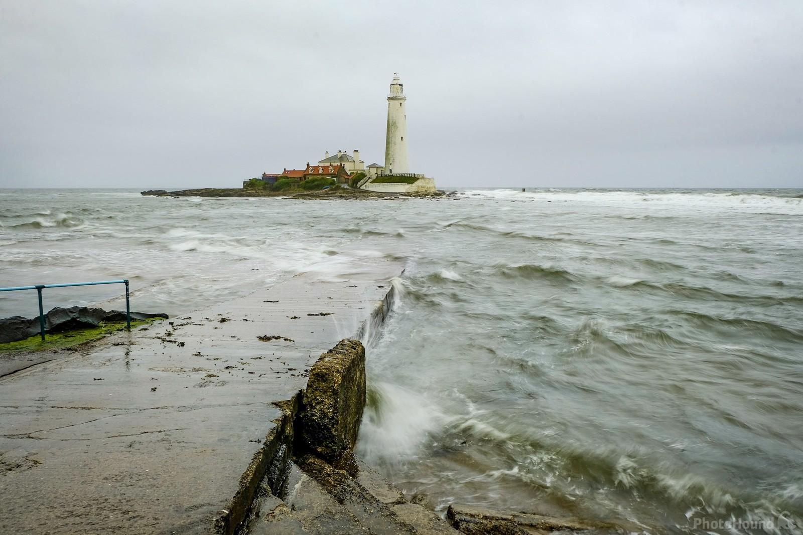 Image of St Mary\'s Lighthouse & Causeway by Andreas Marjoram